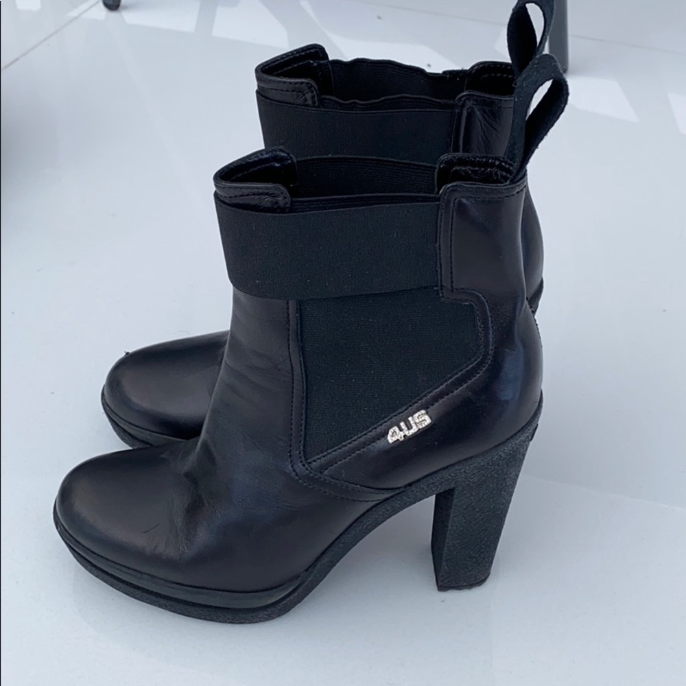 Women’s heeled winter boots